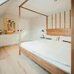 Renovated Semi-detached House With Garden Views